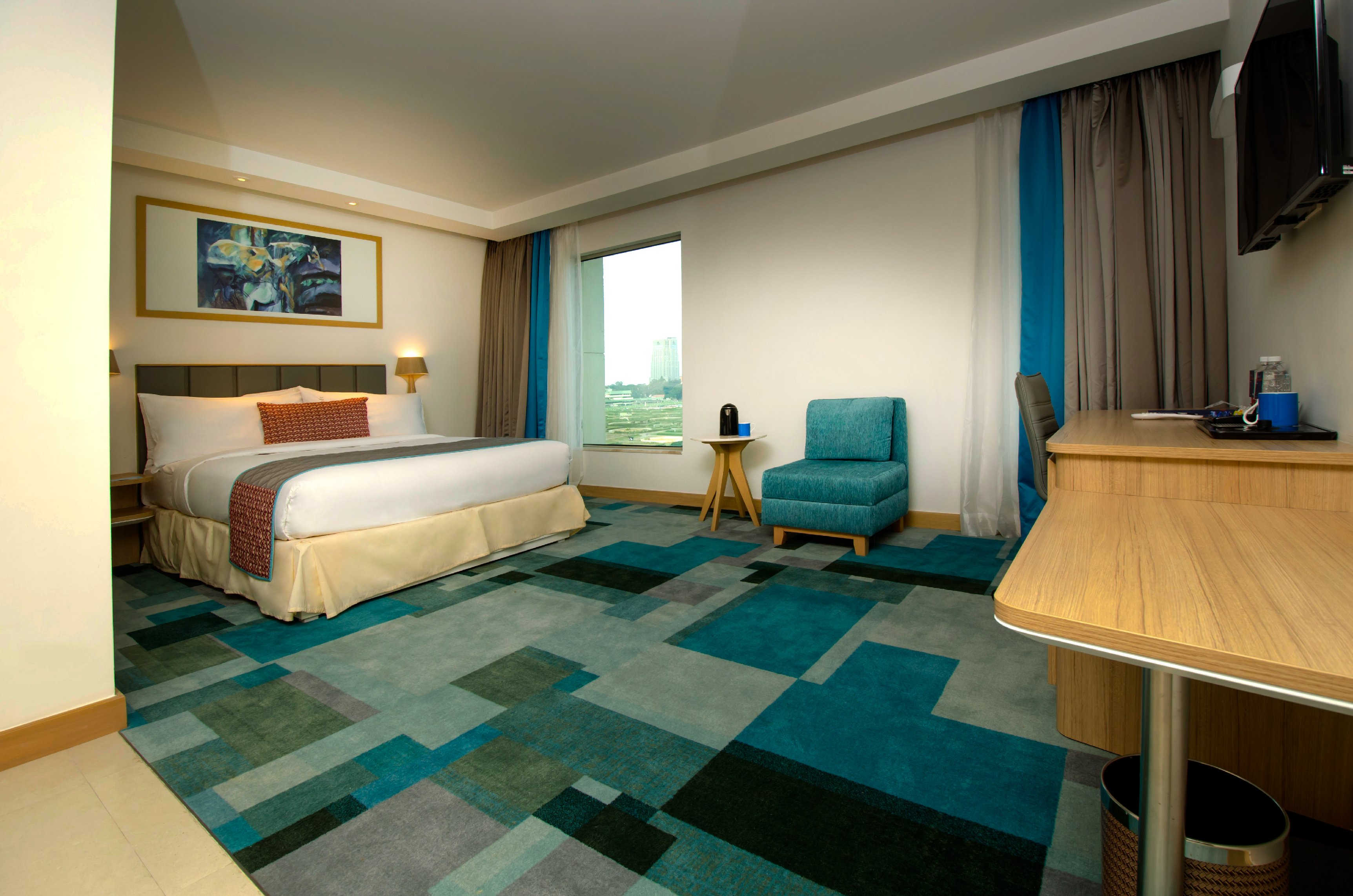 Holiday Inn Bengaluru Racecourse Room Type - King Mobil Accessible Roll In Shwr Nosmk