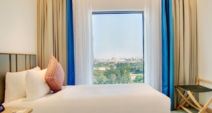 Holiday Inn Bengaluru Racecourse Room Type - 2 Sgl Beds Superior Room Non Smoking