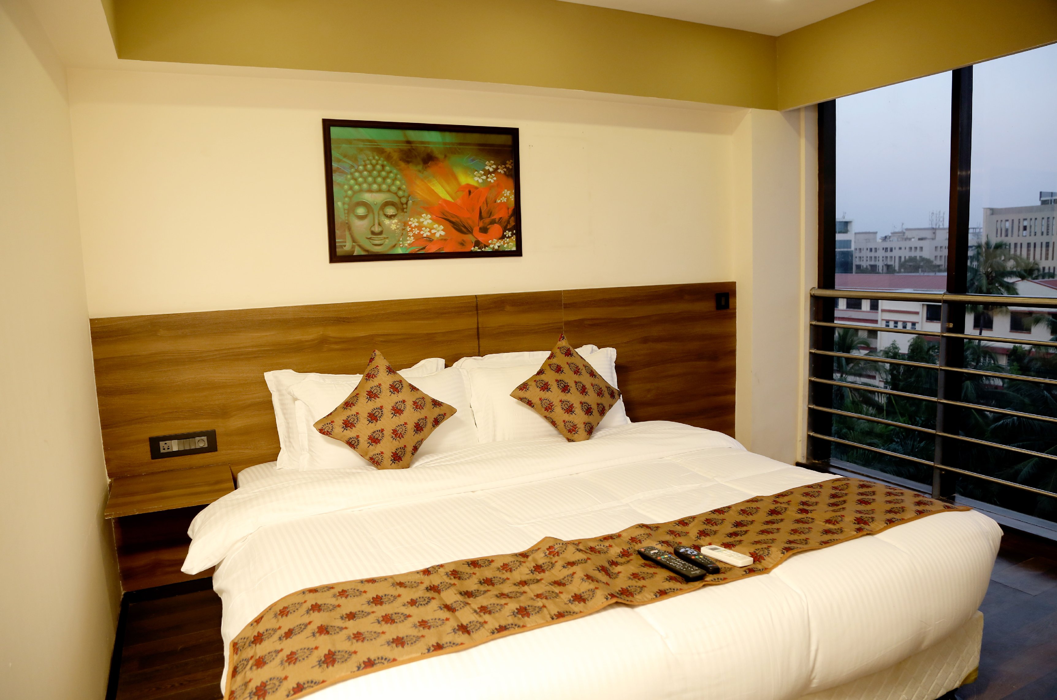 Hotel Mumbai House Andheri East - Tap to explore photos