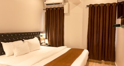 HOTEL NEW FORTUNE ELITE Room Type - Deluxe Double Bed Room
