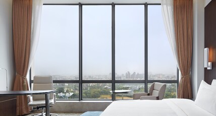 The Westin Kolkata Rajarhat Room Type - Deluxe King Bed with Bathtub
