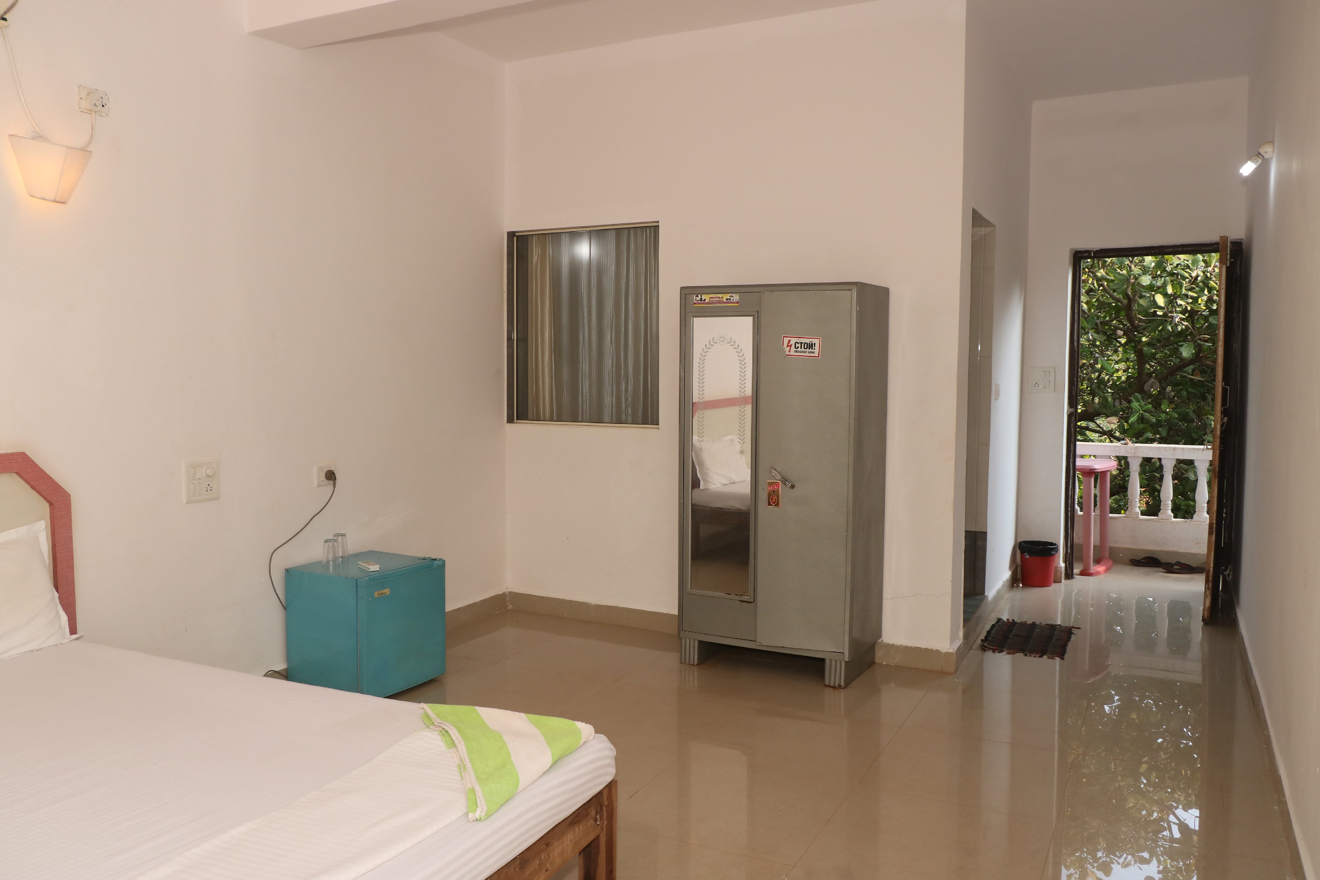 La Marine Morjim Beach Cottage Room Type - Deluxe Room