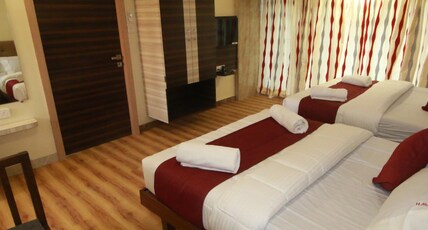 Hotel Alfa International  Near Mumbai Airport , Near Nanavati Hospital Room Type - Suite Room