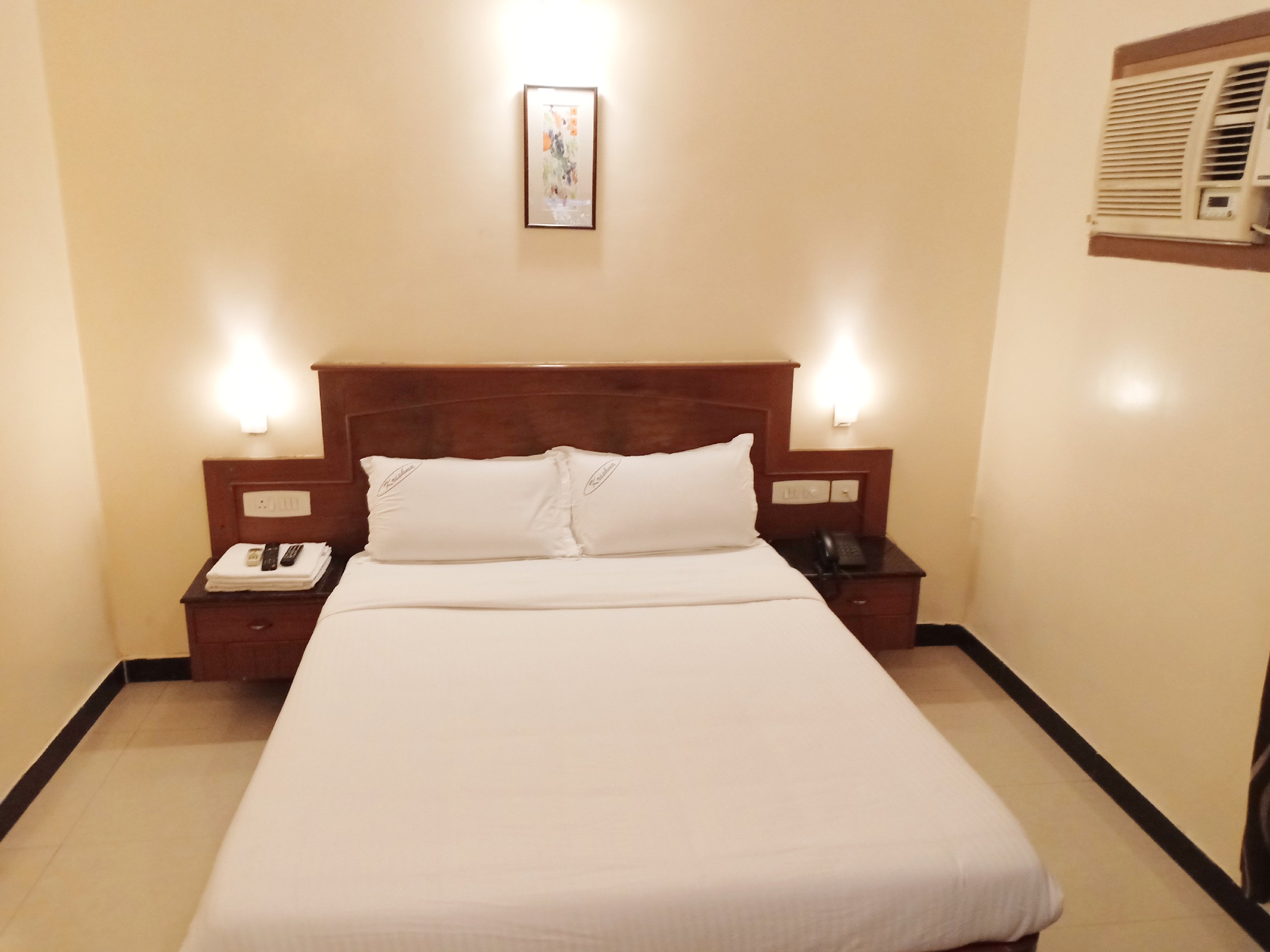 Krishnaa inn - Tap to explore photos