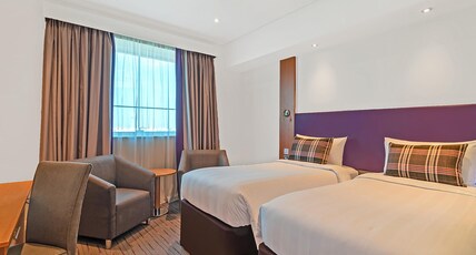 Premier Inn Dubai Silicon Oasis – An Emirates Group Company Room Type - Smoking - Twin Room