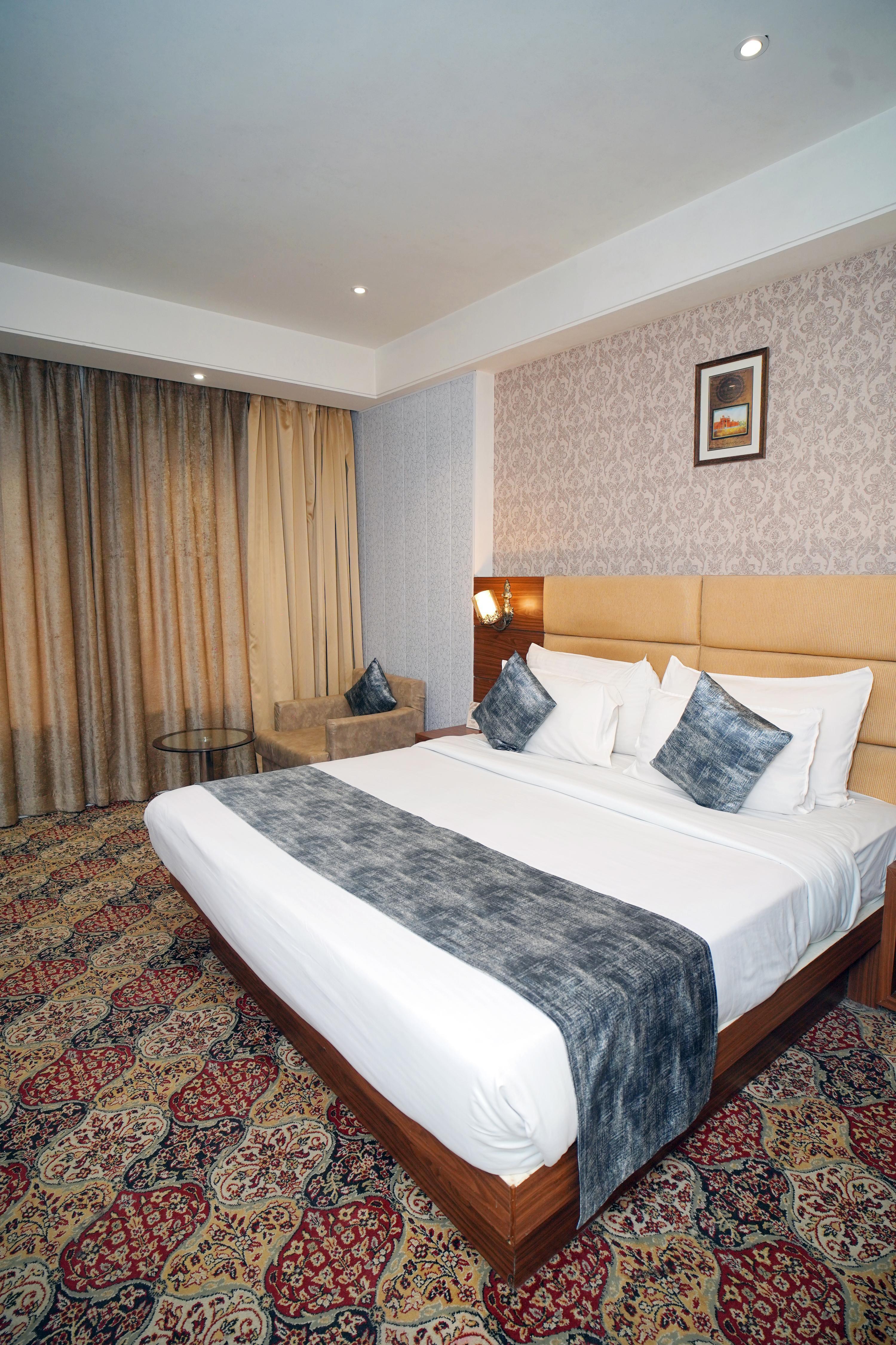 Pride Hotel & Convention Centre Indore Room Type - Deluxe King Room  with City View
