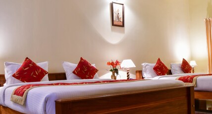 Hotel VASATHI Room Type - Family Room AC