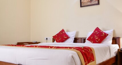 Hotel VASATHI Room Type - Deluxe Room with AC
