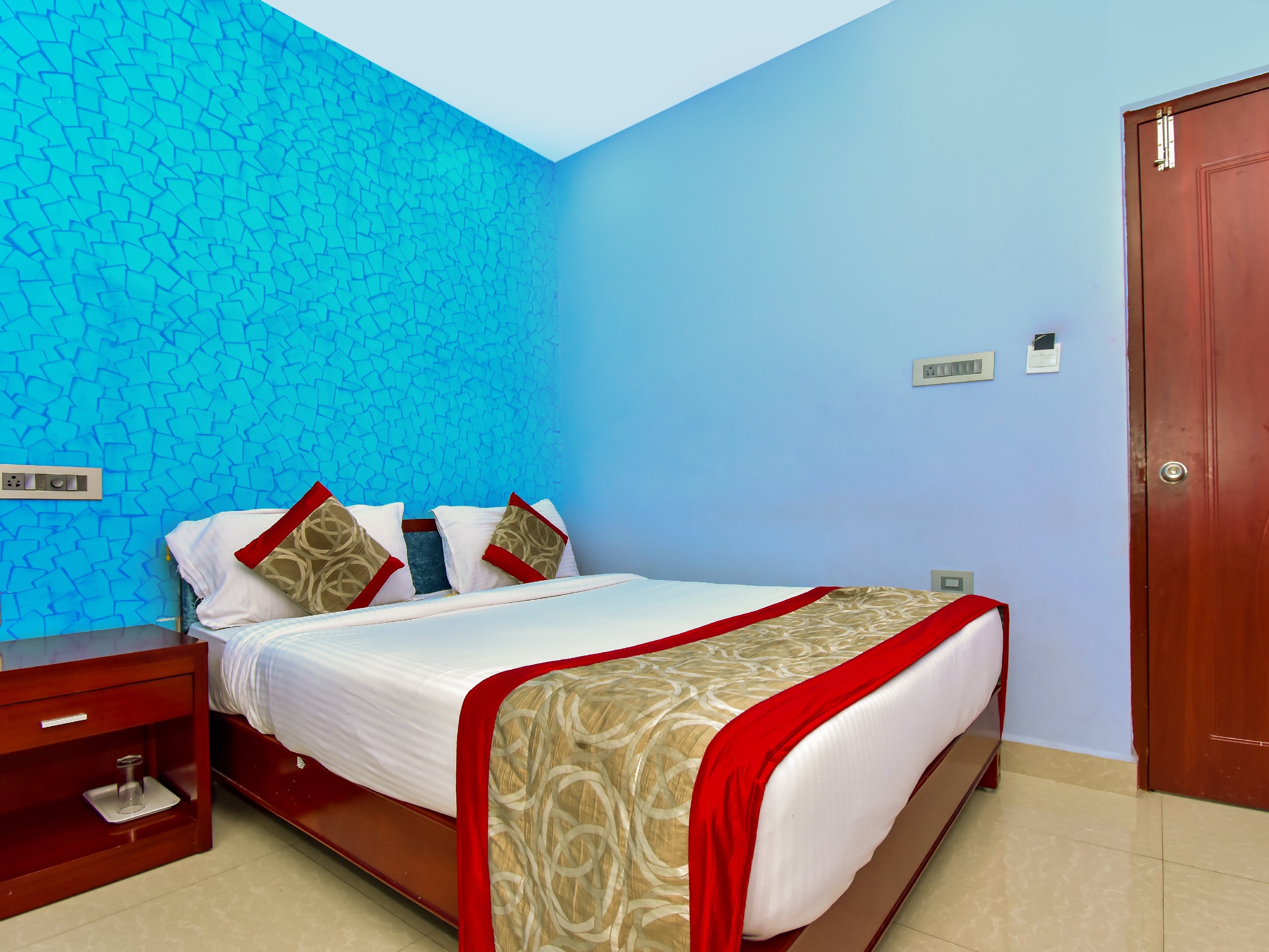 THE ROYAL PARK HOTEL Room Type - Deluxe Room - Double