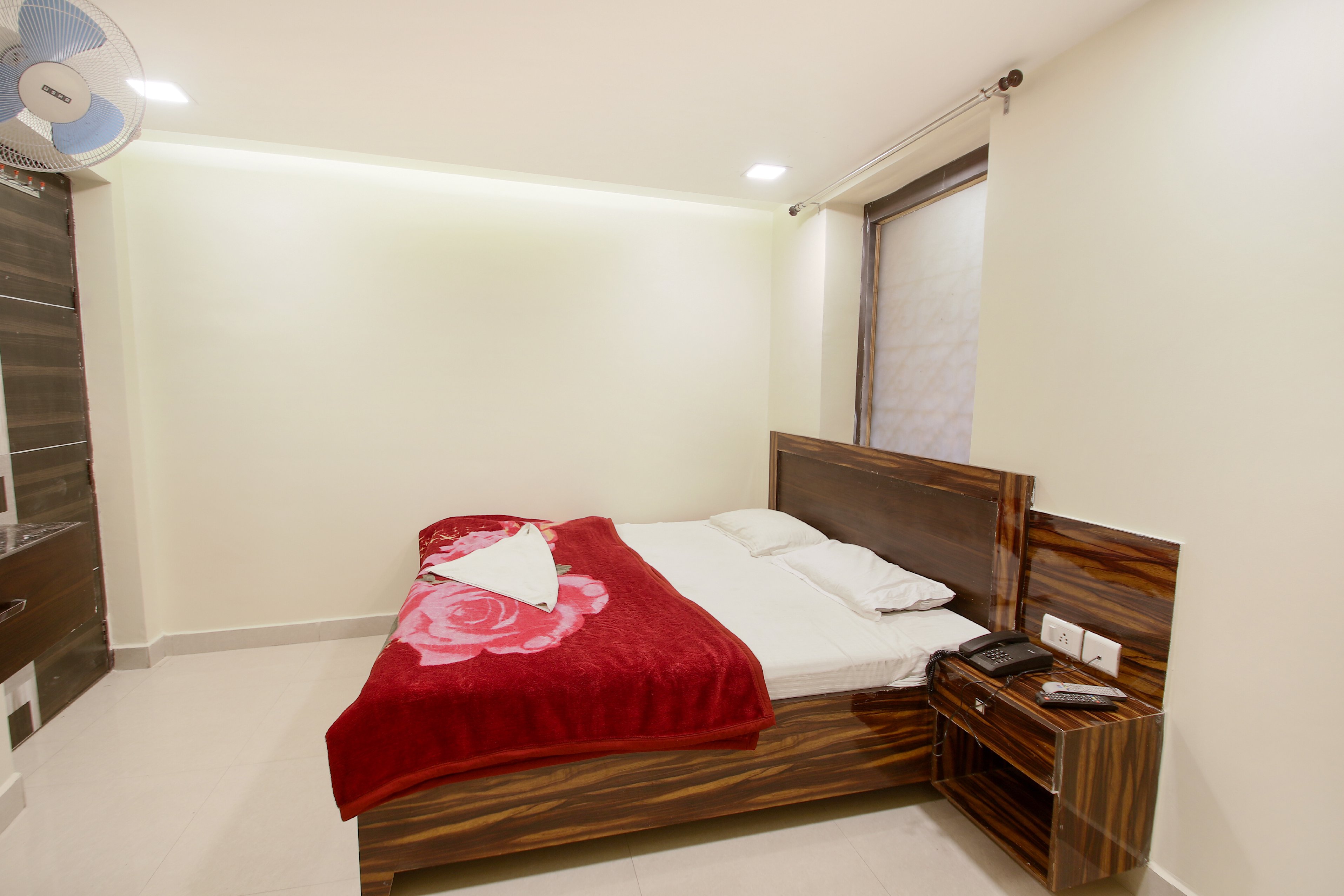 Hotel L. R. Regency - Tap to explore photos