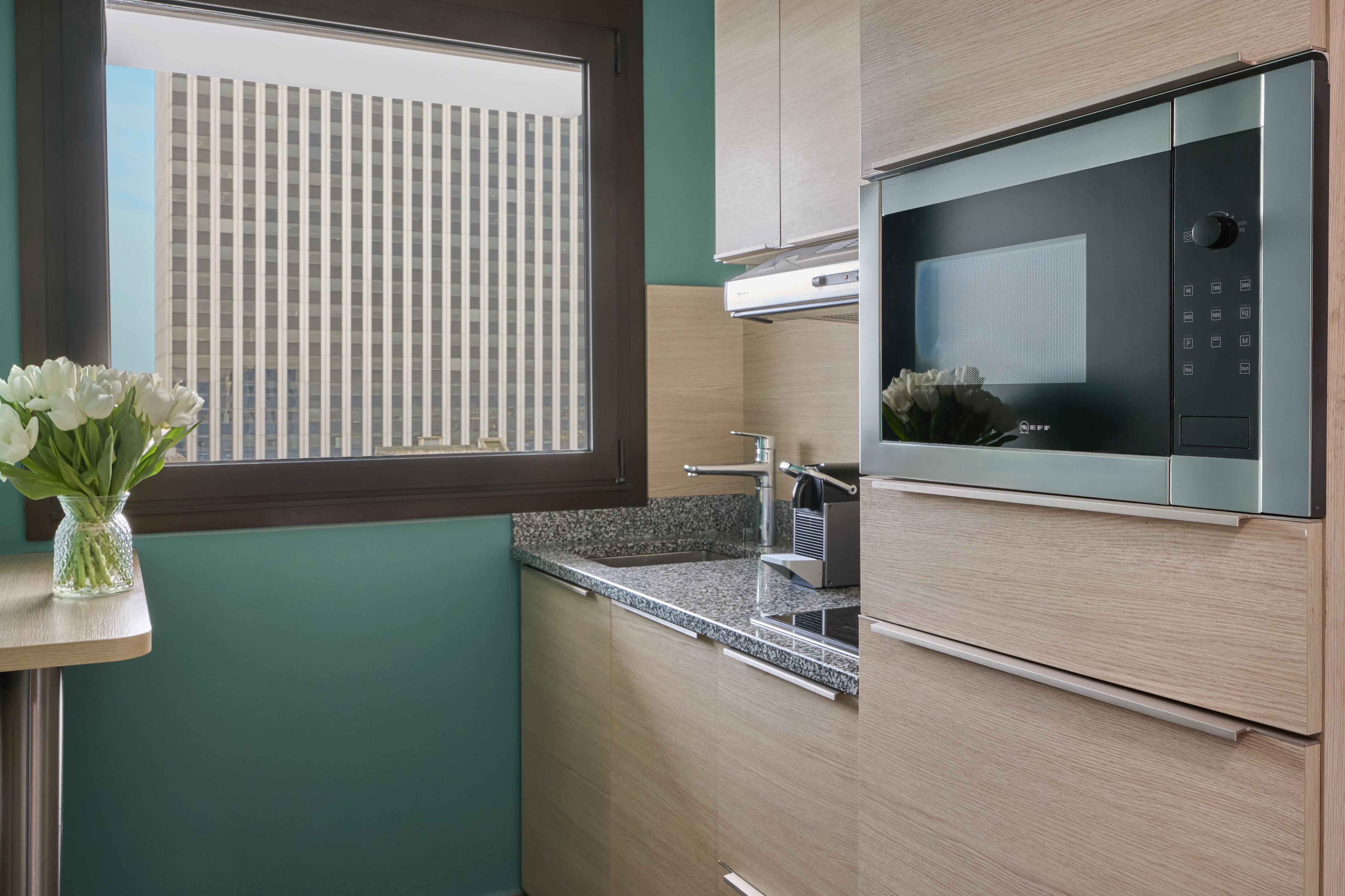 Fraser Suites Harmonie - Tap to explore photos