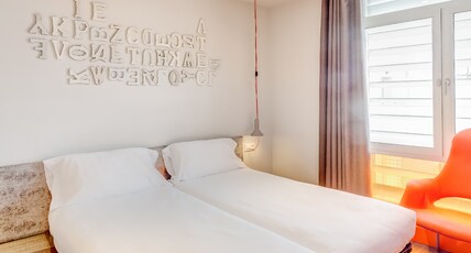 Generator Barcelona Room Type - Deluxe Twin Room