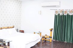 Jungle Safari Resort