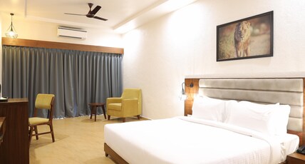 Jagira Ananta Elite, Sasan Gir Room Type - Luxury Classic With Balcony Jagira Ananta Elite, Sasan Gir Room Type - Luxury Classic With Balcony