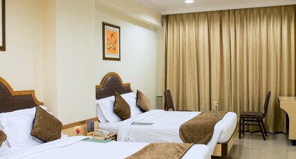 Hotel Tip Top Plaza Room Type - Super Deluxe Room