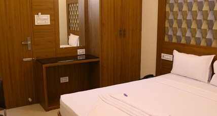 Hotel Gokul Grande Room Type - Standard Non AC Free Wifi Near to Bu stand Hotel Gokul Grande Room Type - Standard Non AC Free Wifi Near to Bu stand
