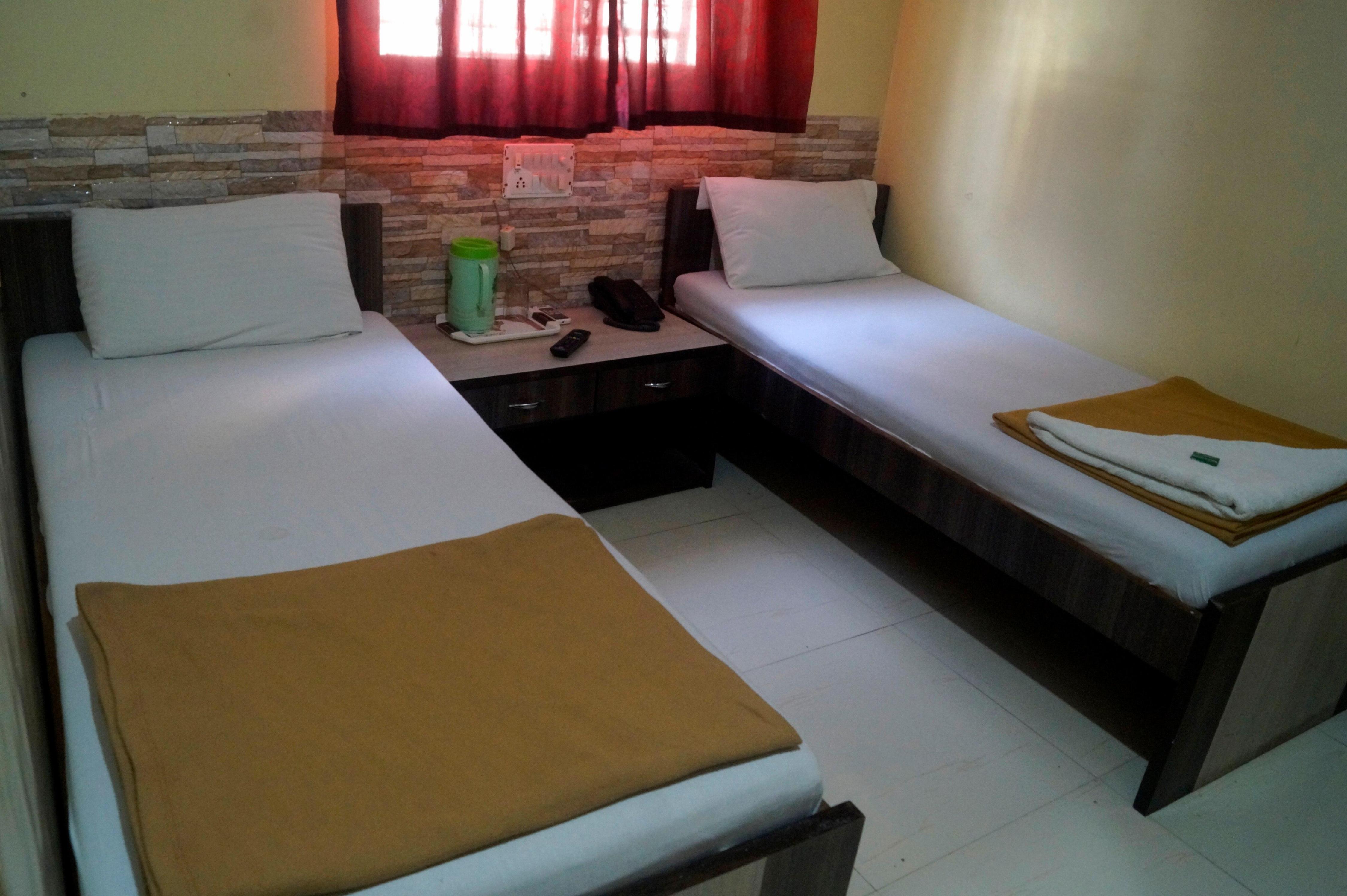 Hotel Zam Zam Palace Room Type - Triple Room