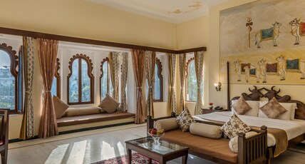 Sterling Jaisinghgarh Udaipur Room Type - Royal Suite