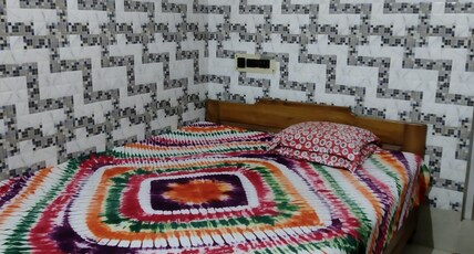 Jaganath Guest House Room Type - Small Room AC or Geyser
