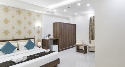 TS Royal Grand - Attibele Hosur Room Type - Superior Twin TS Royal Grand - Attibele Hosur Room Type - Superior Twin