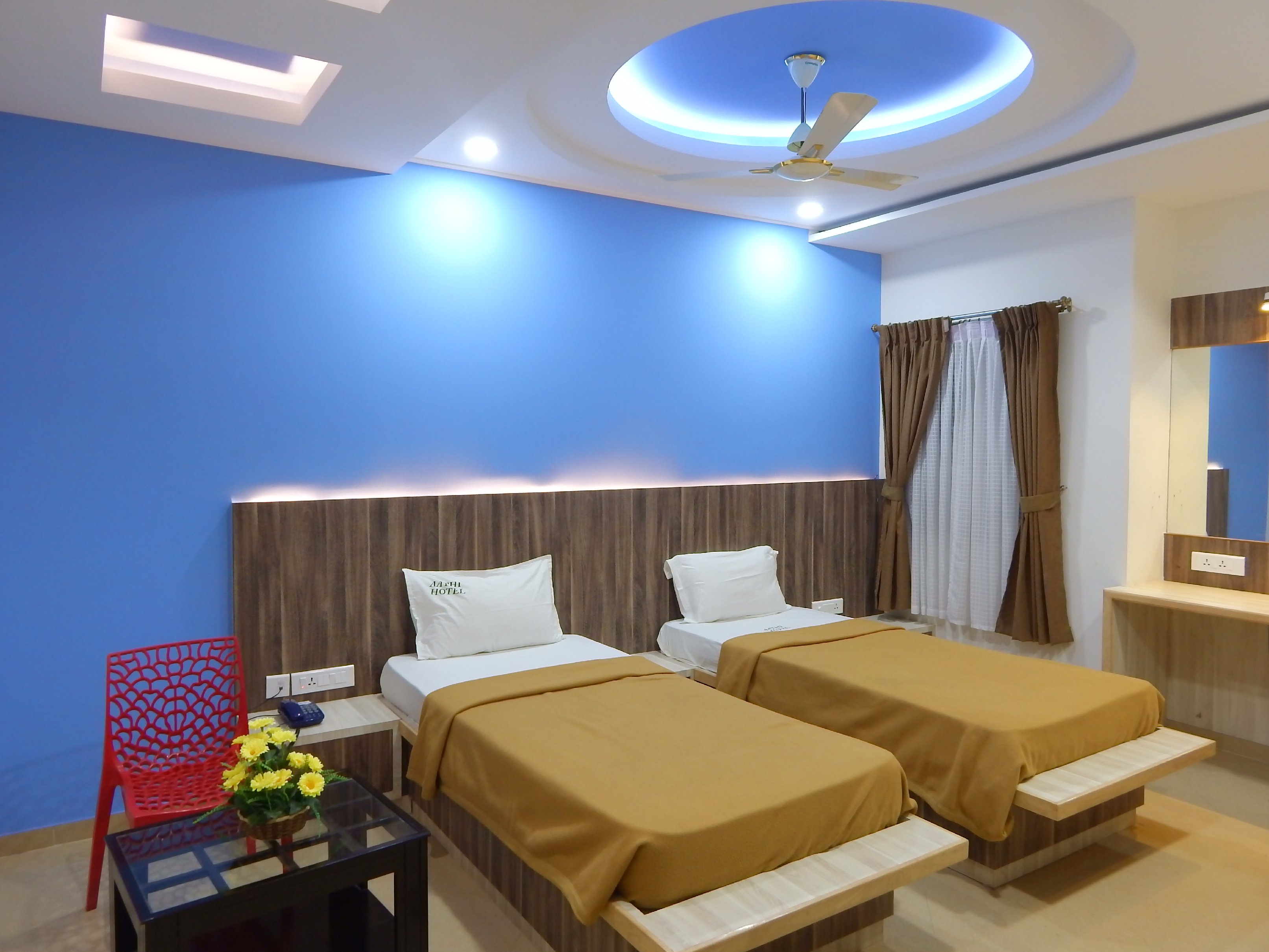 Hotel Aadhi Room Type - Deluxe Room
