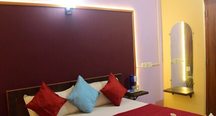 Bliss Holiday Inn Room Type - Apartment -Hall with Bed and Bedroom wIth Bed Bliss Holiday Inn Room Type - Apartment -Hall with Bed and Bedroom wIth Bed