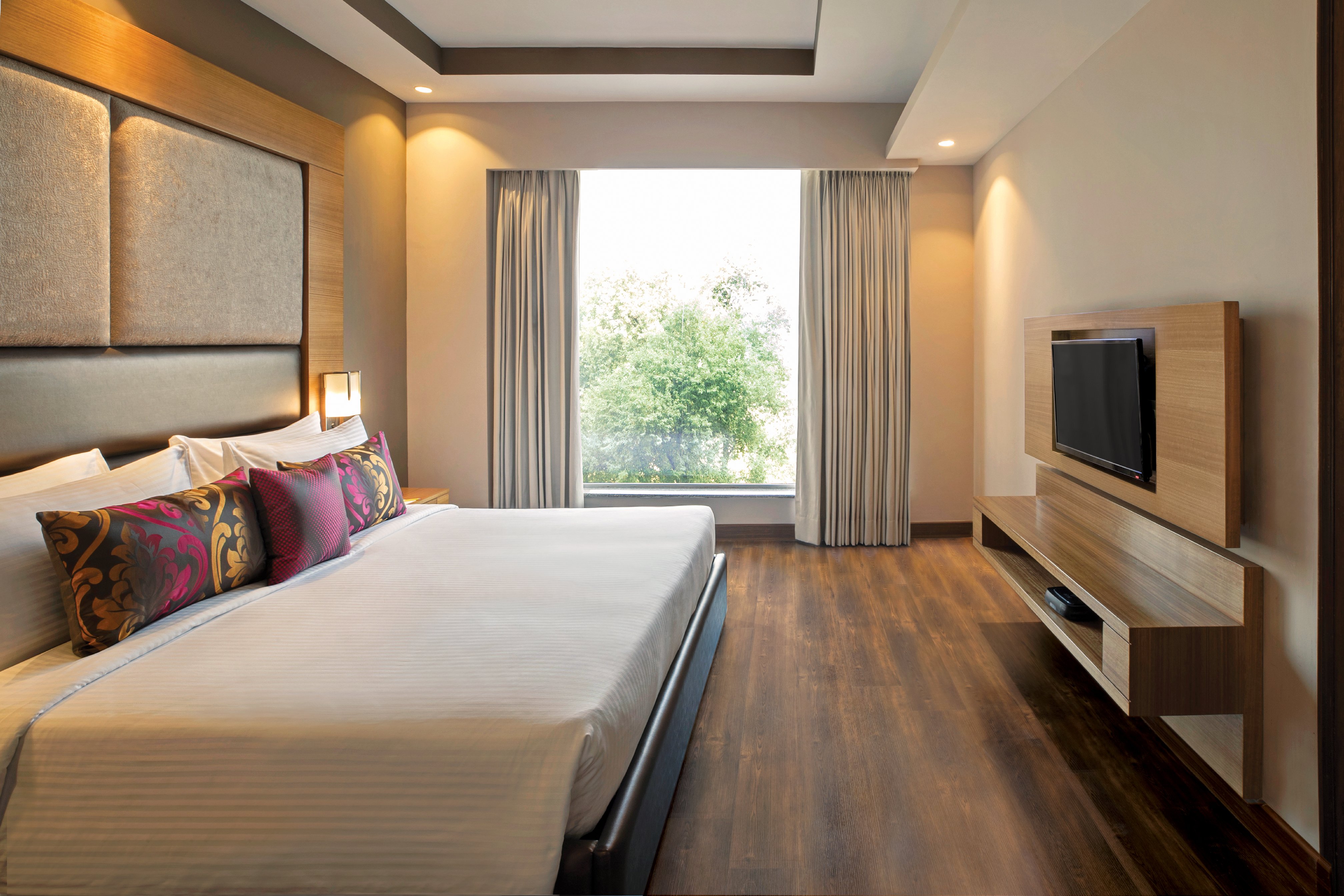 Lemon Tree Hotel, Sector 68, Sohna Road, Gurugram - Tap to explore photos