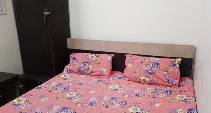 Hotel Om Sai Room Type - Deluxe Non Ac (Double Bed Room)