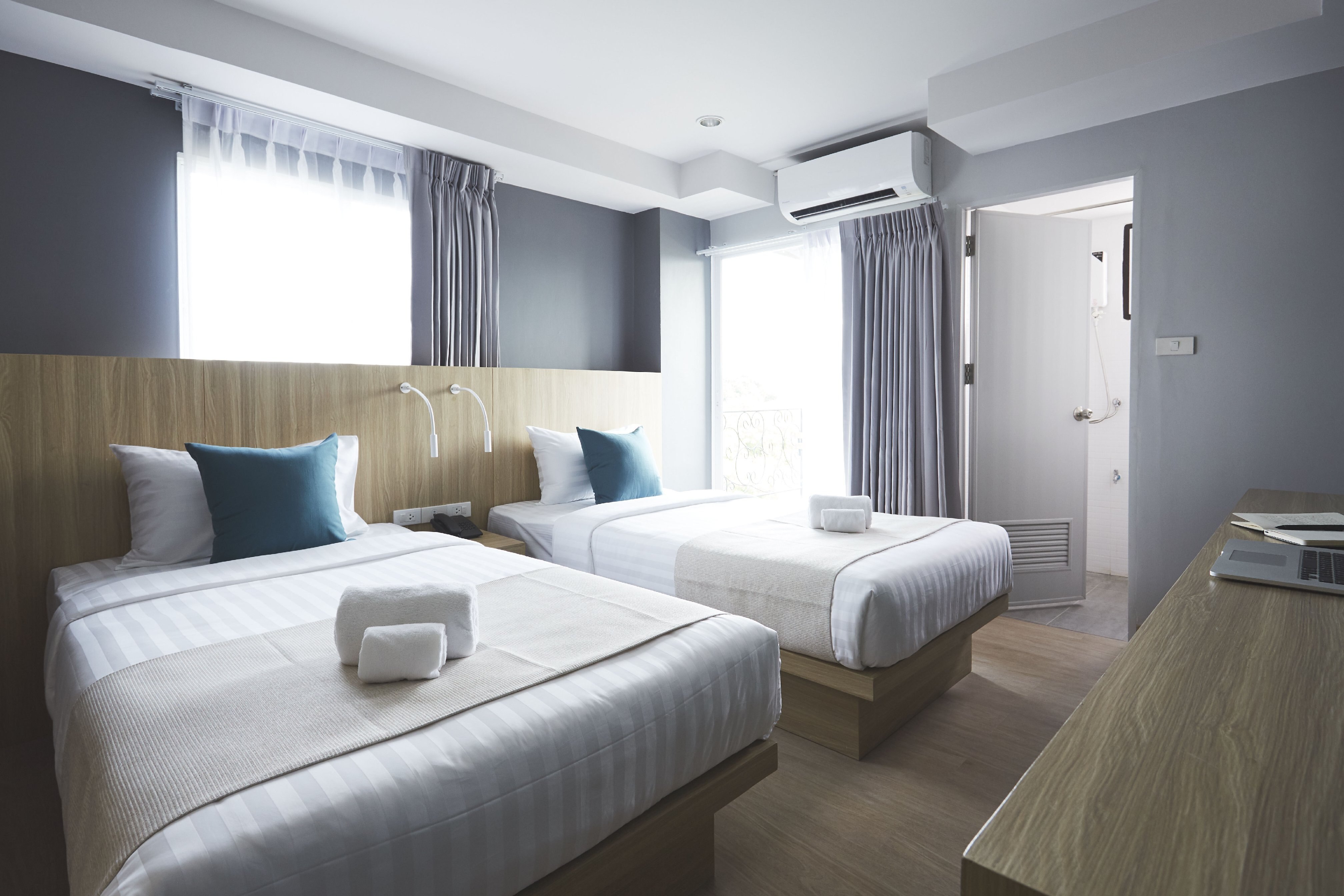 Theorie Hotel Sukhumvit 107 - Tap to explore photos