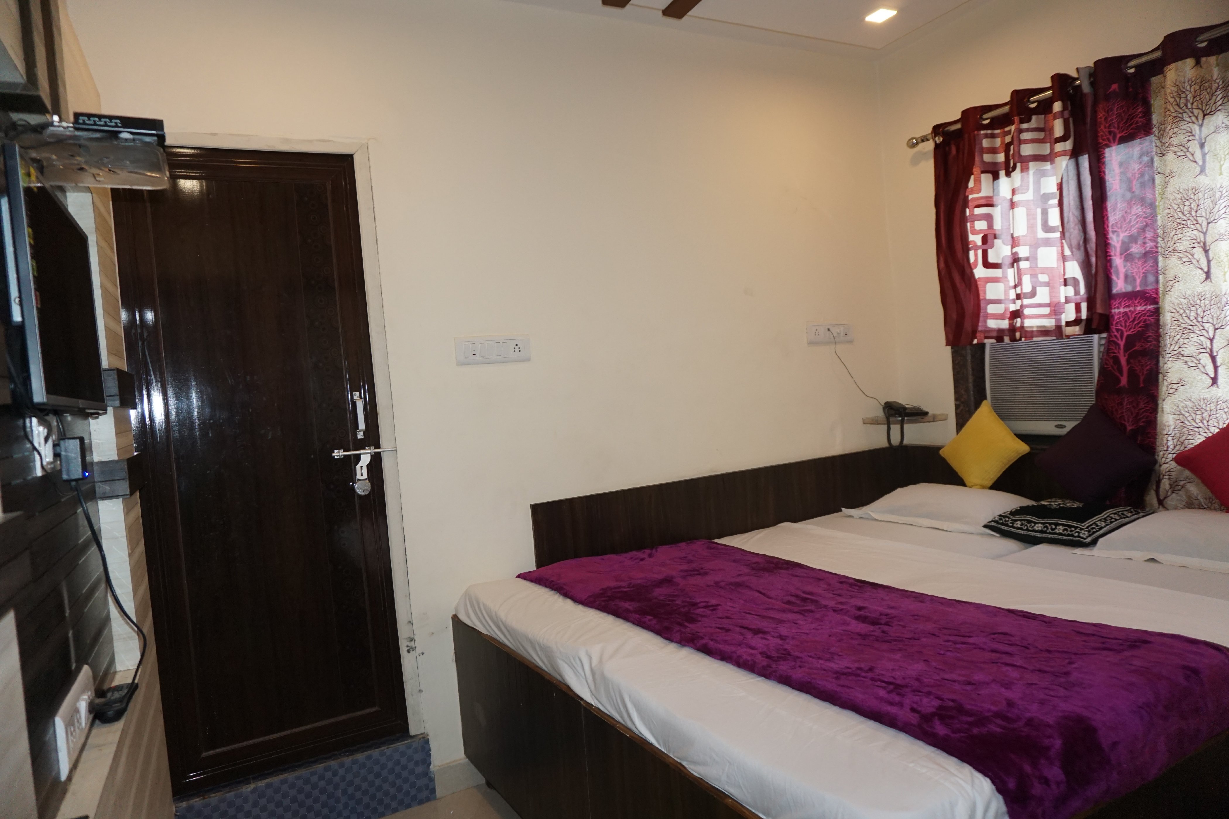 Hotel Sai Orchid - Tap to explore photos