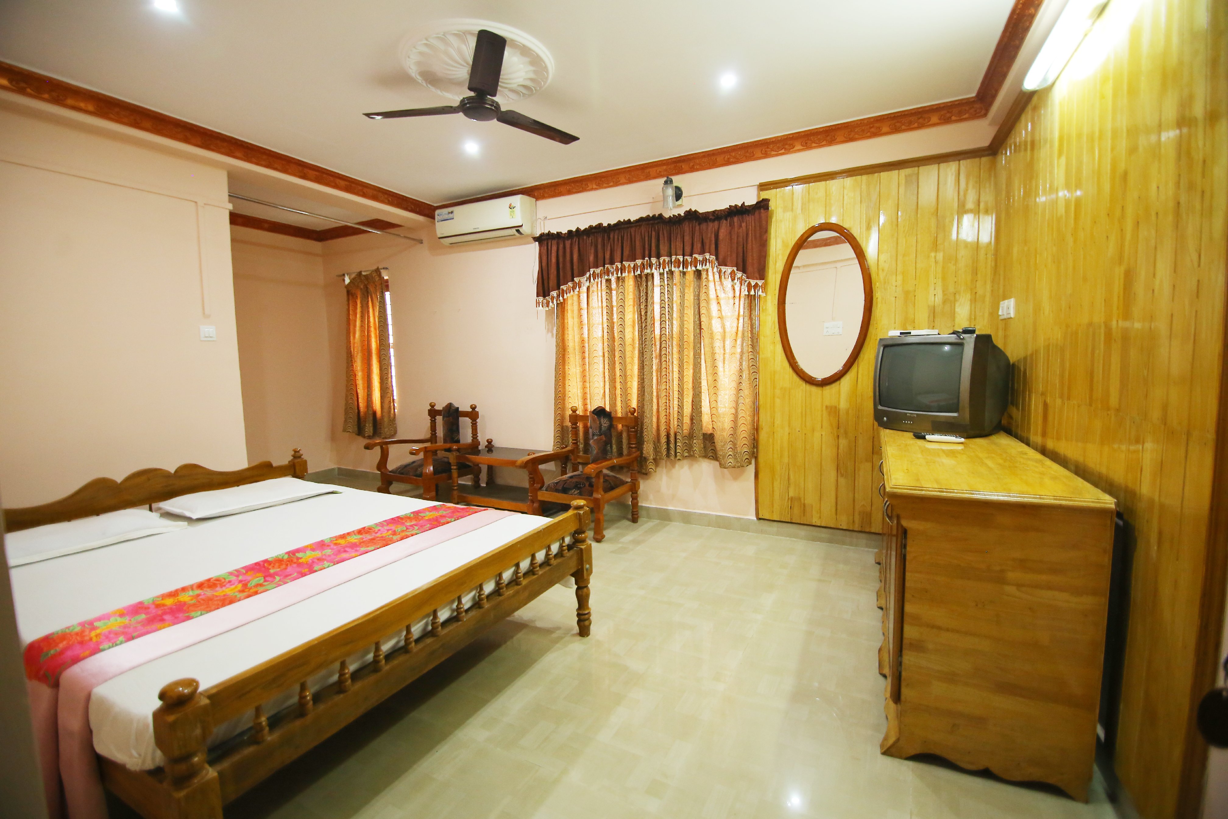 Royal Residency Erumeli Room Type - AC Bed Room