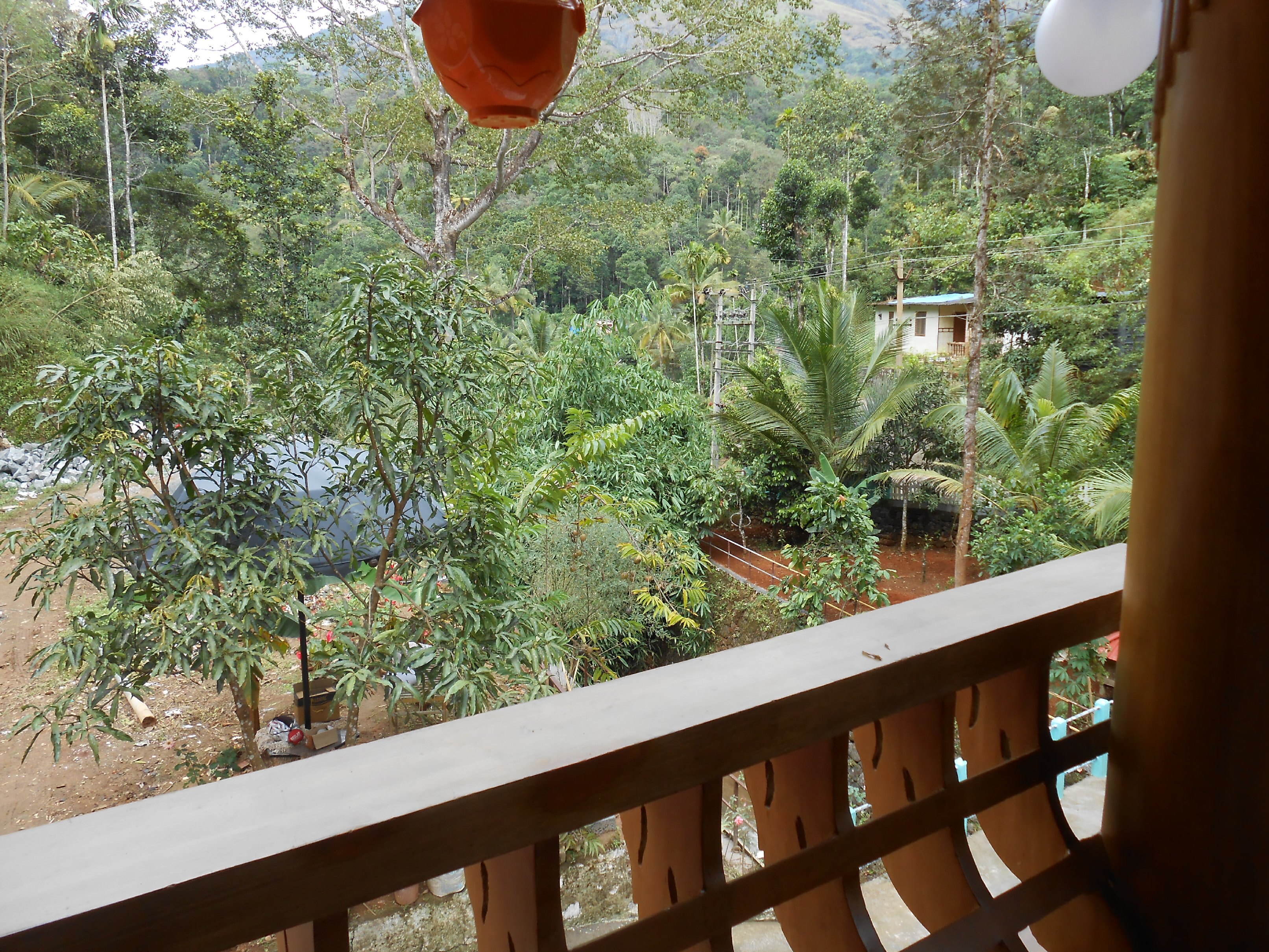 Planters Villa Munnar - Tap to explore photos