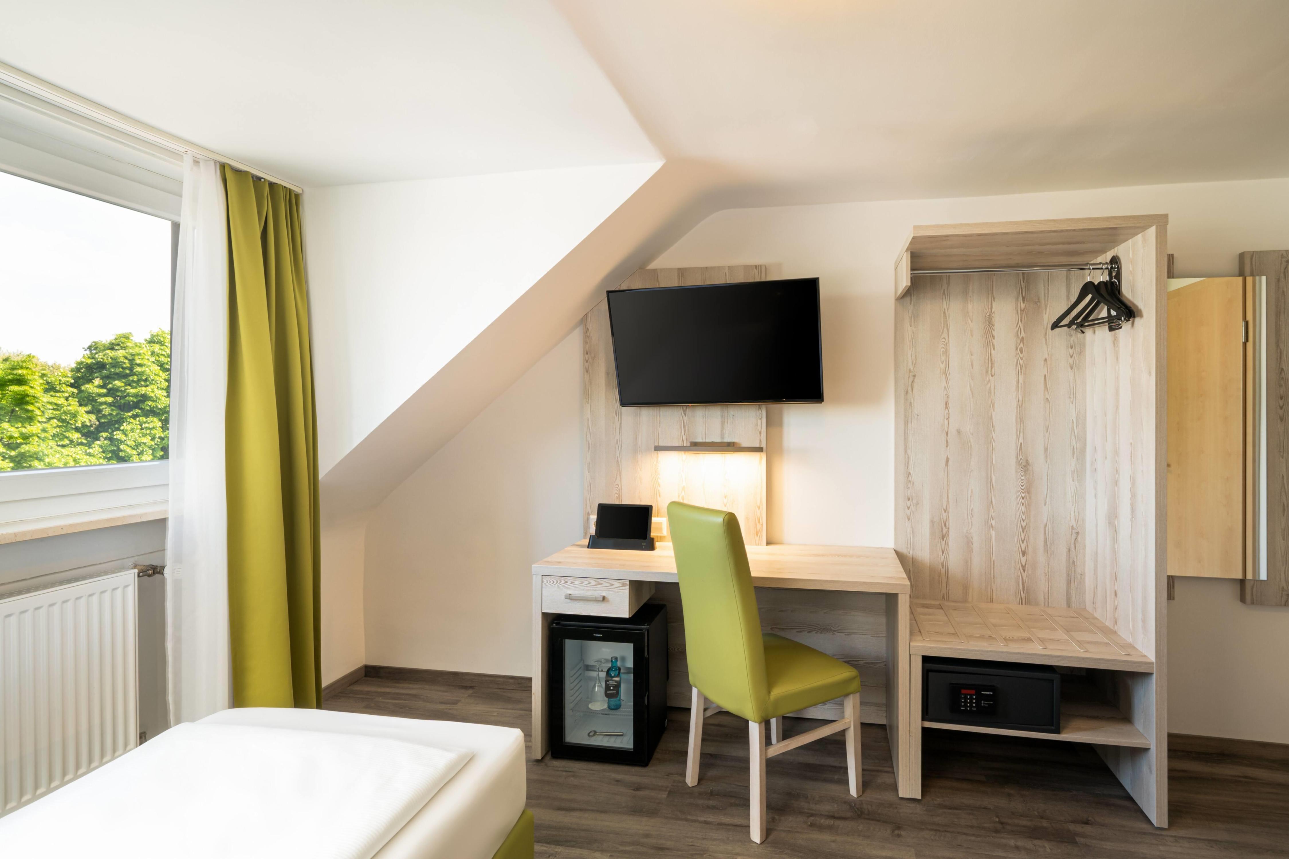 Arthotel ANA Eden Karlsruhe, Trademark Collection by Wyndham - Tap to explore photos