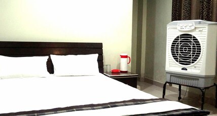 Hotel Parvati Palace Room Type - Aircooled Room