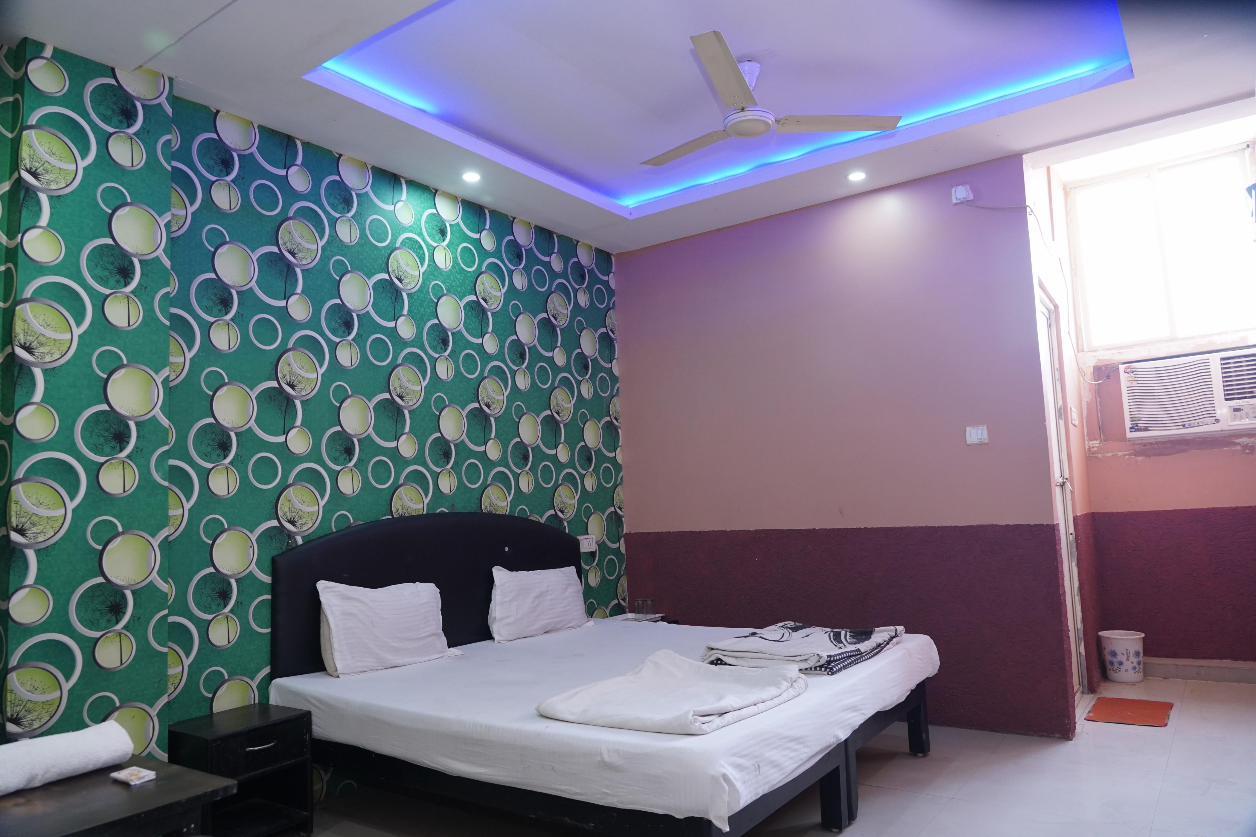 Hotel DCM Residency Room Type - Deluxe AC Room