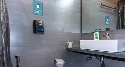 Backpacker Cowies, Mumbai Room Type - 6-Bed Mixed Dorm with Shared Bathroom