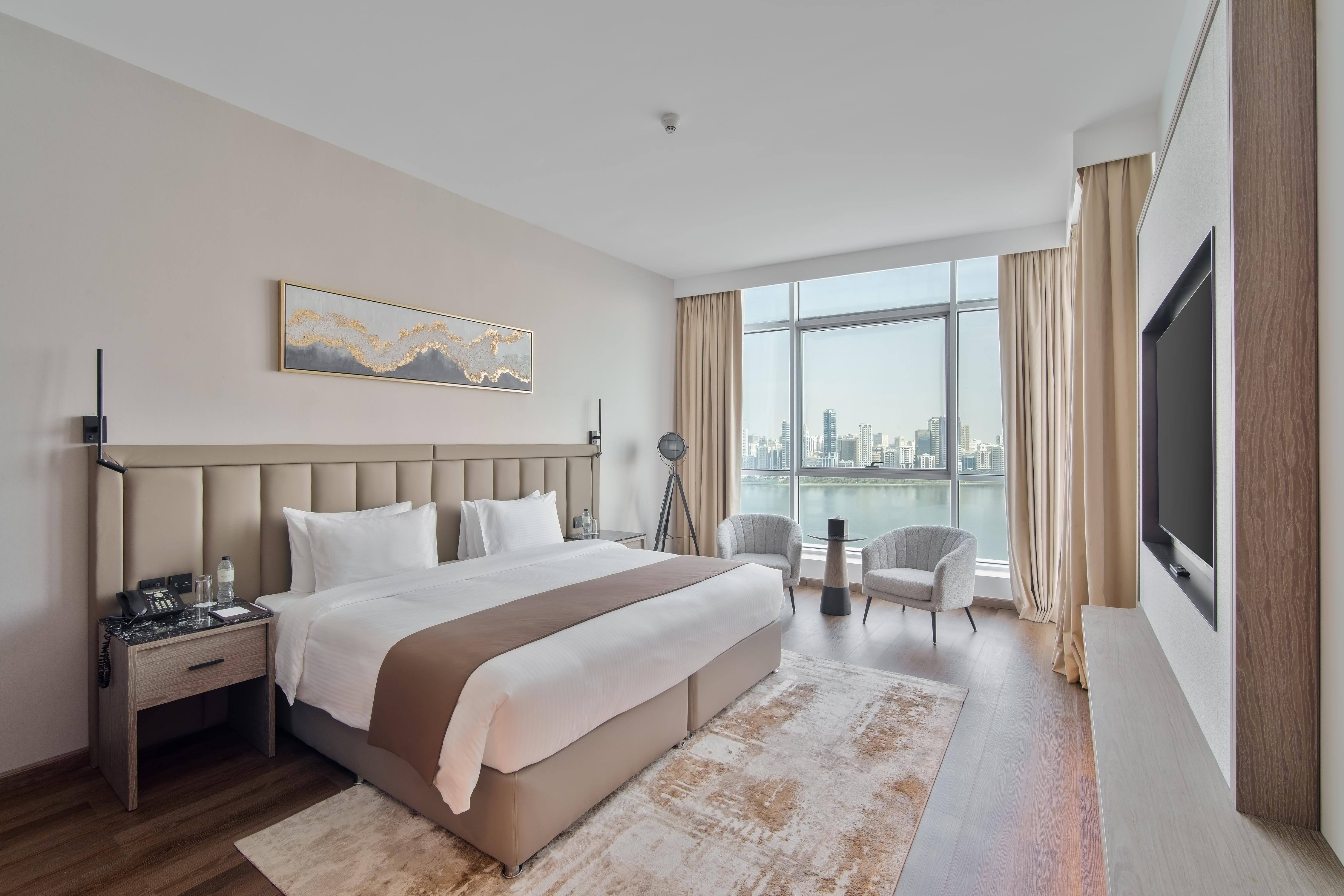Copthorne Hotel Sharjah Room Type - Premium Room with One King Bed Lagoon View