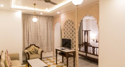 Pandya Niwas Room Type - Deluxe suite