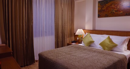Hotel Denzong Sangrila Room Type - Deluxe Room