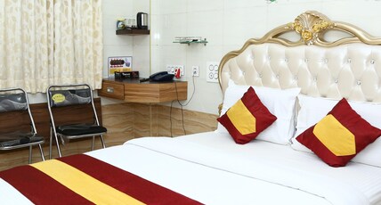 K N Gupta Residency Room Type - Deluxe Room