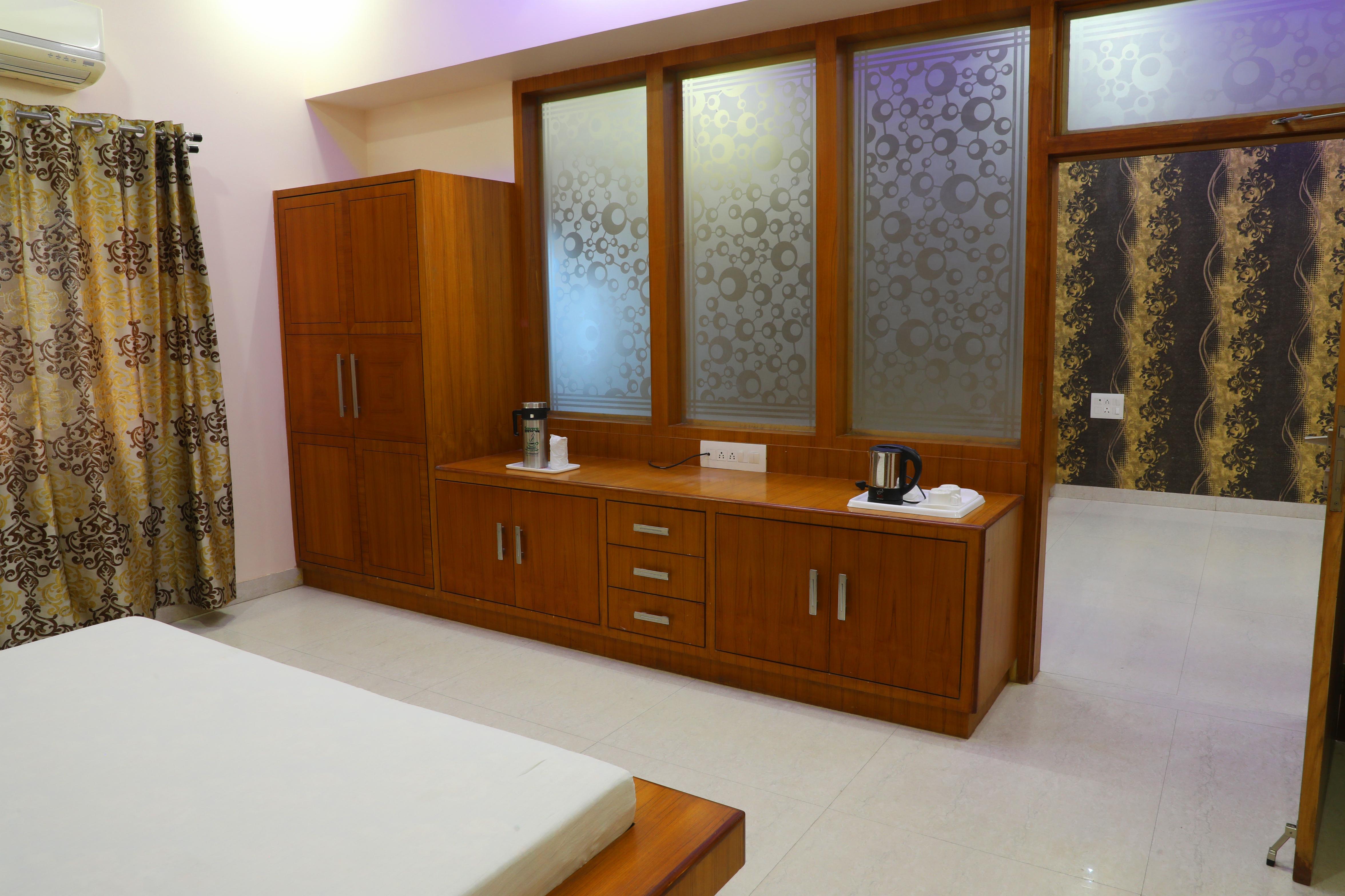Hotel Panigrahan  Only 10 Minutes Away from Railway Station - Tap to explore photos