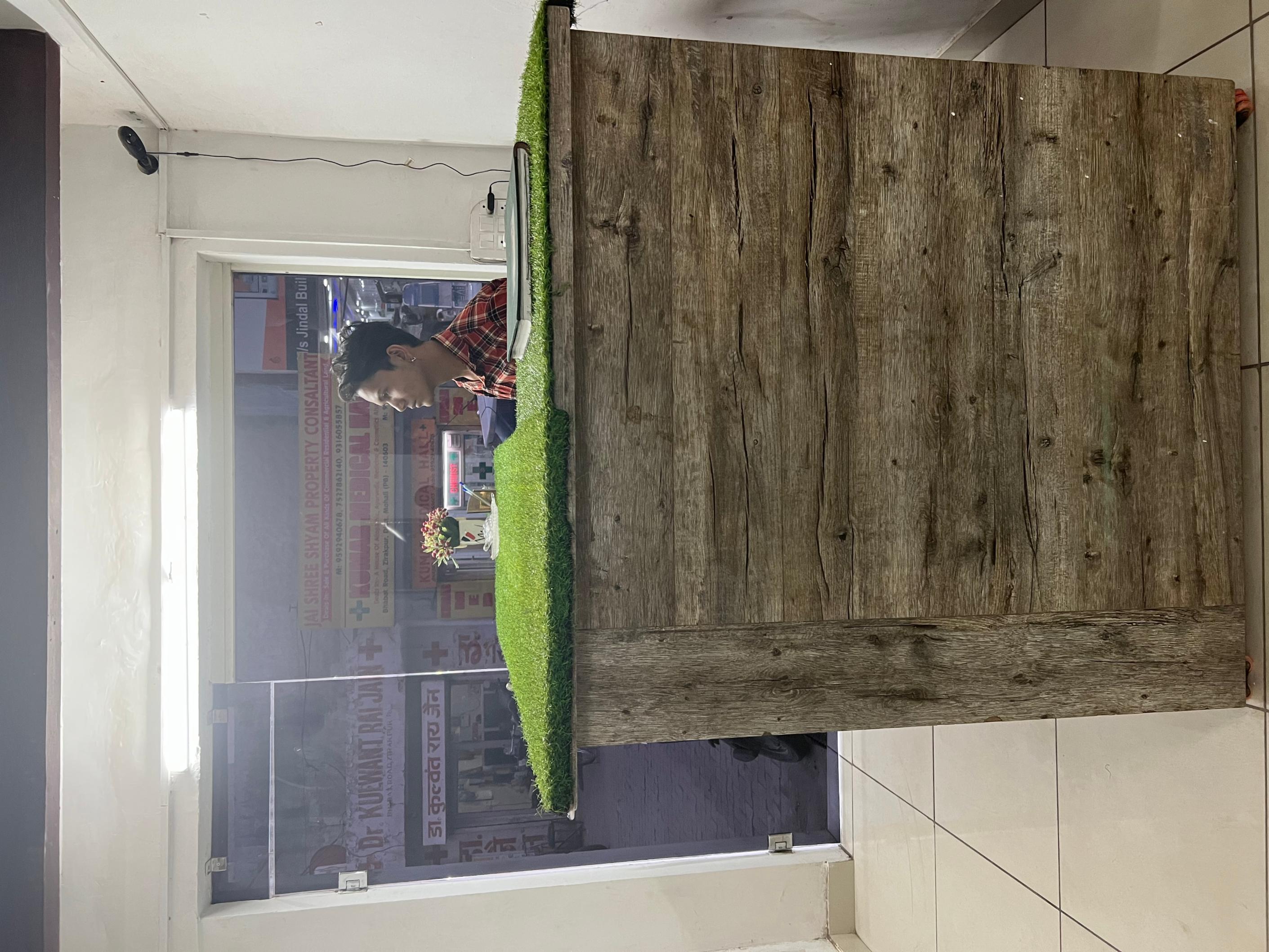 Starlet Tomstay | Rooms & Caretaker - Tap to explore photos
