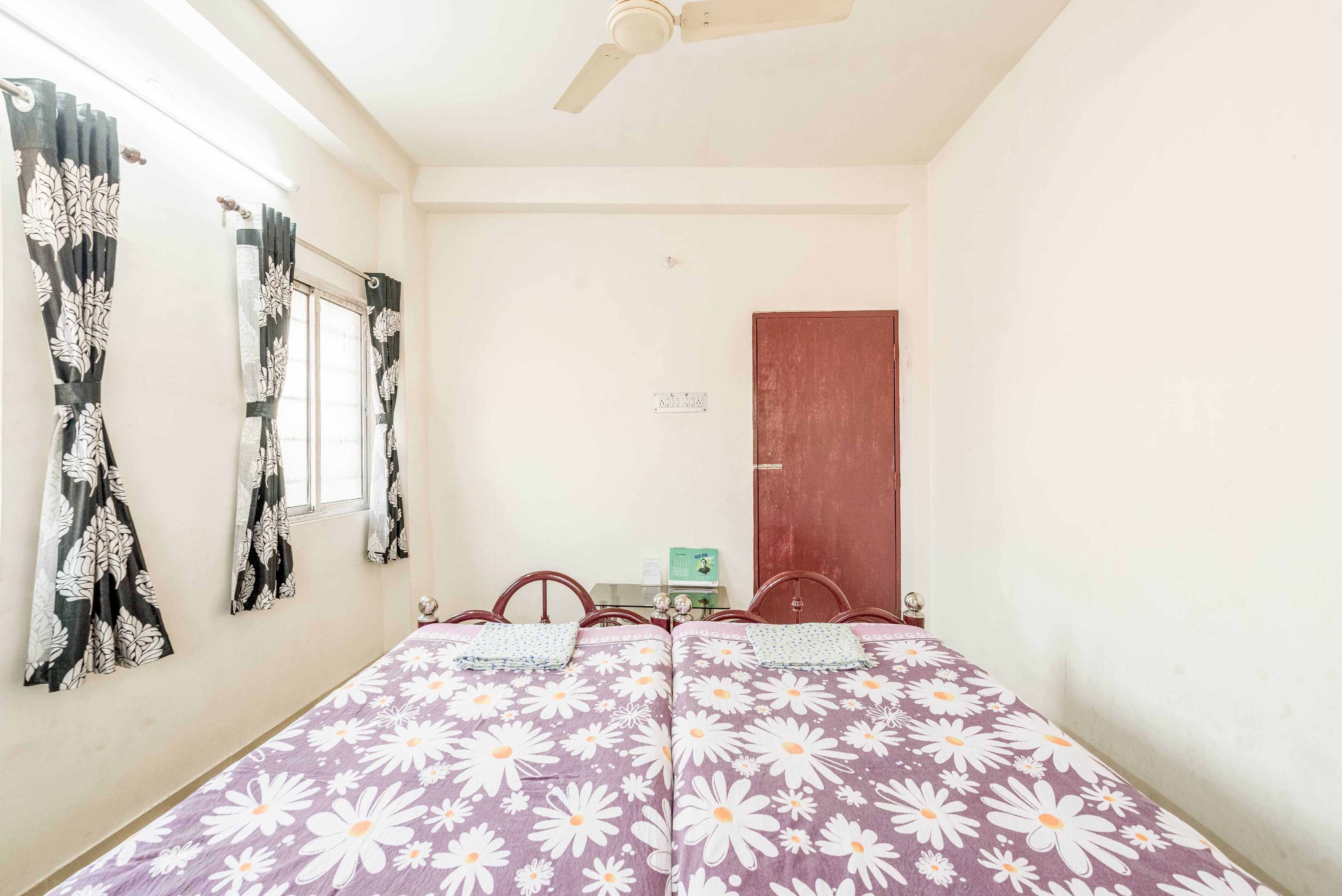 Bagchi penthouse-1 BHK Apartment - Tap to explore photos