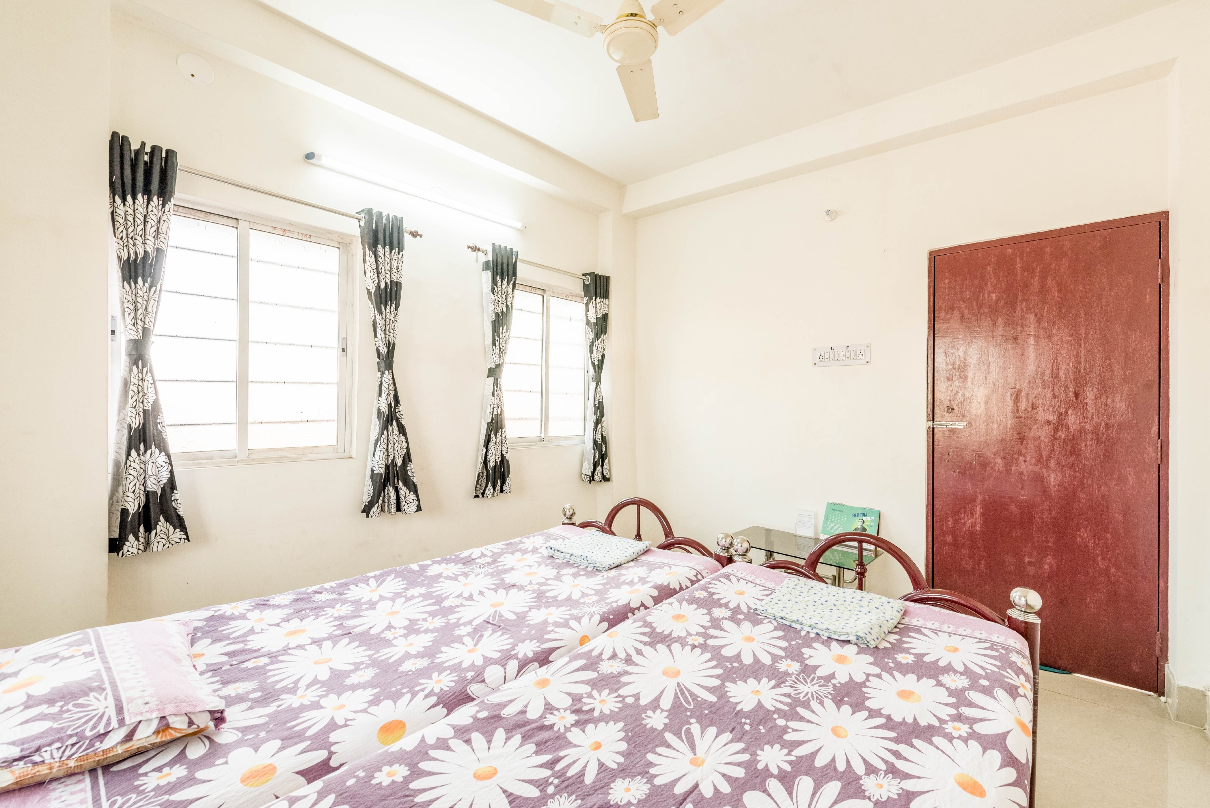 Bagchi penthouse-1 BHK Apartment - Tap to explore photos
