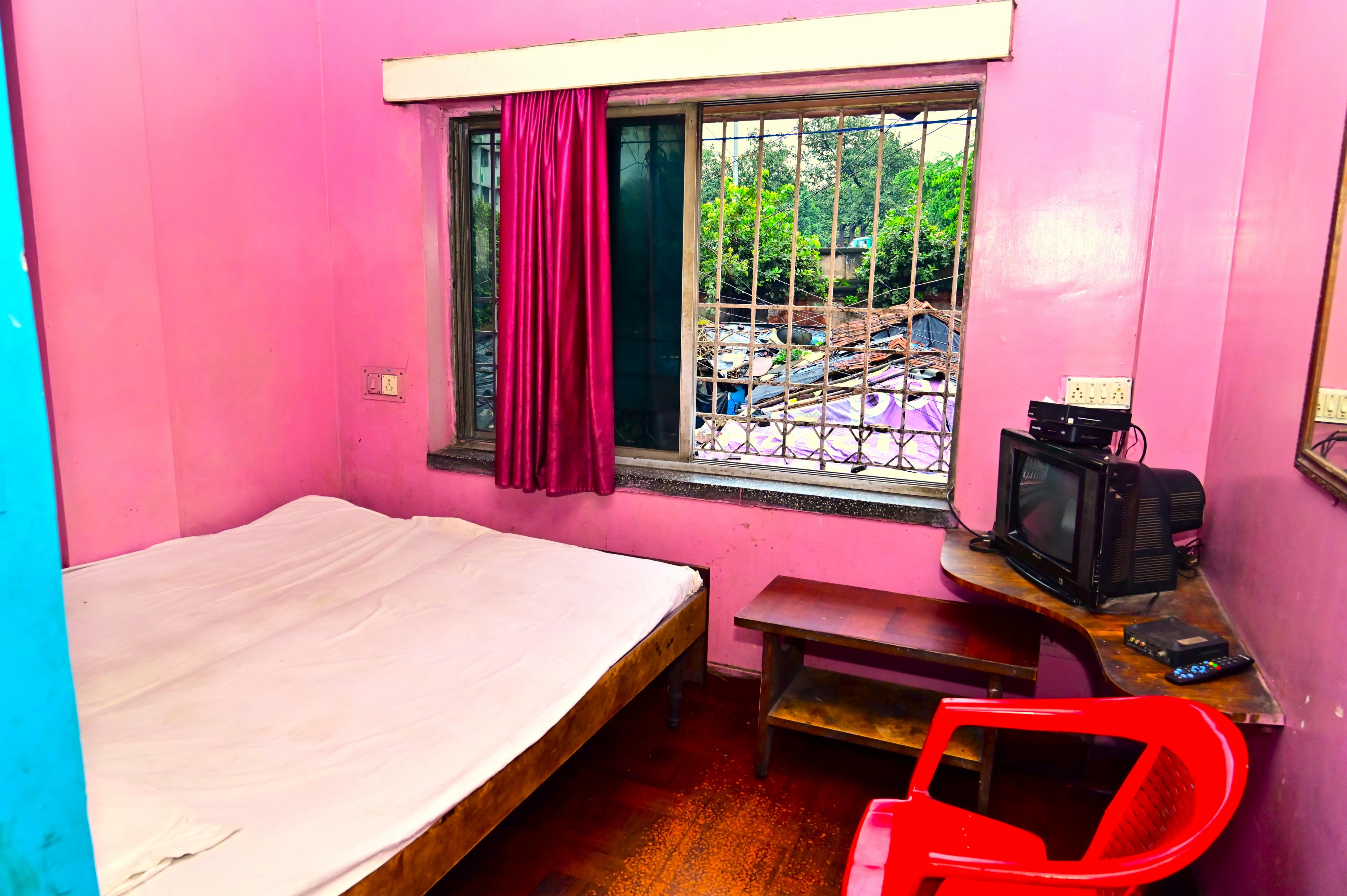 hasting guesthouse - Tap to explore photos