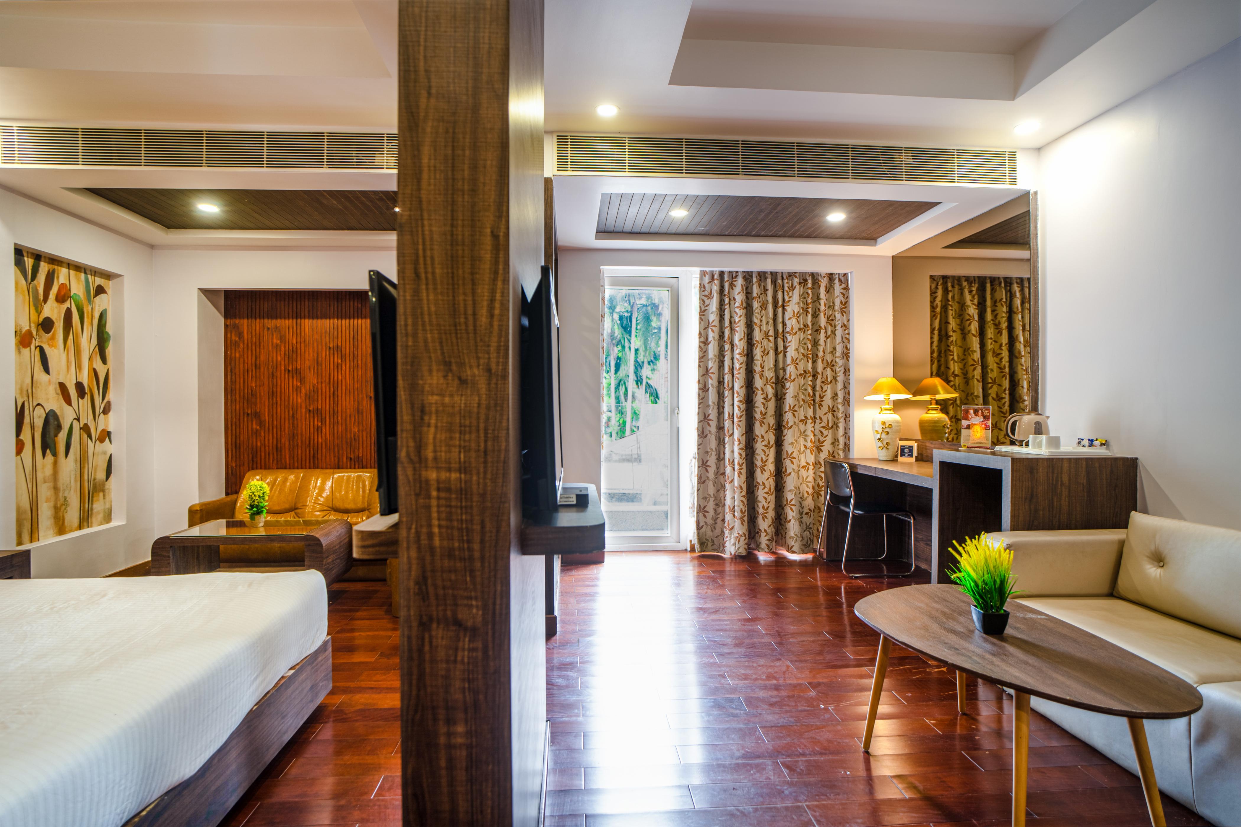 HOTEL MANSHA REGENCY - Tap to explore photos