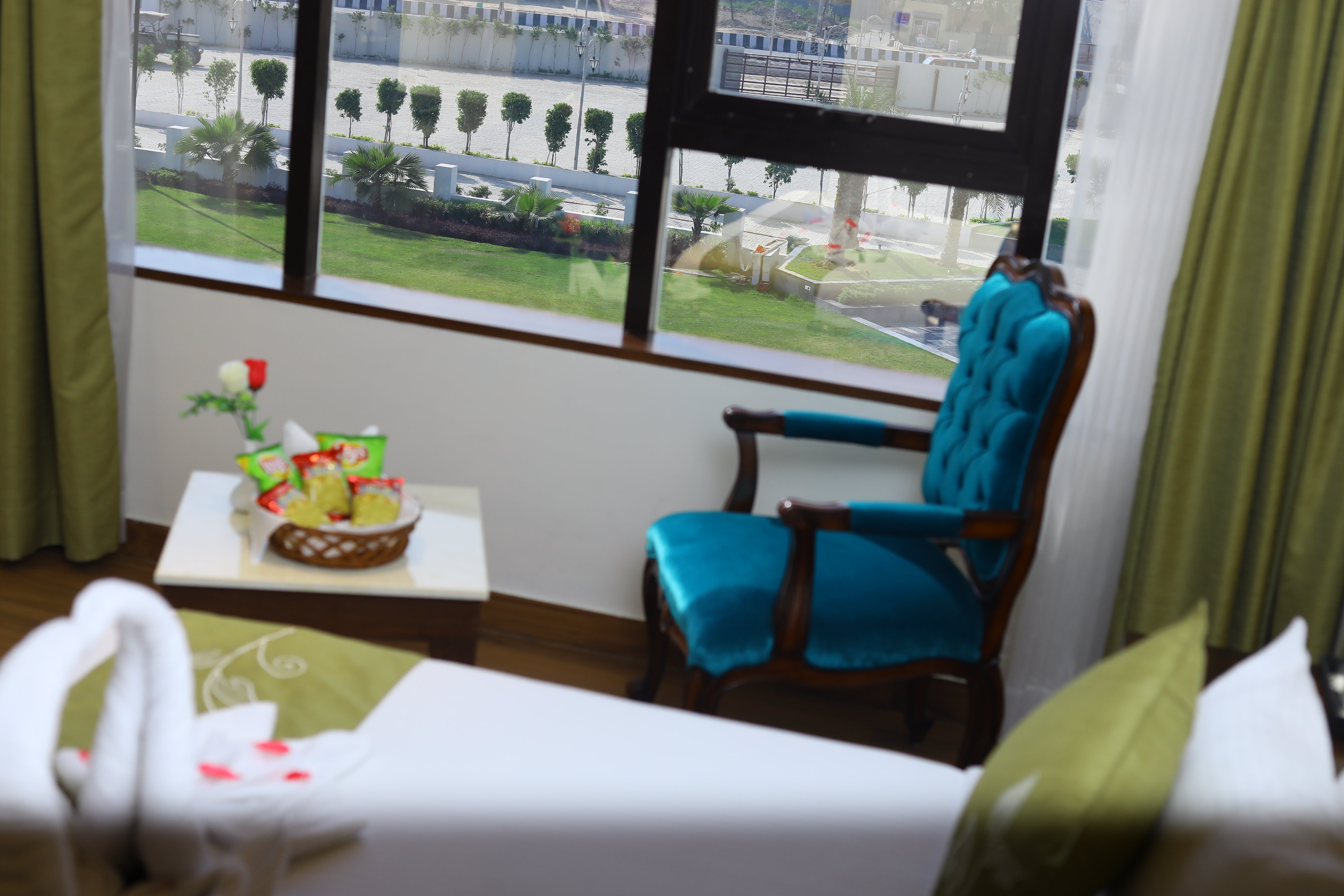 Hotel Three Palms Room Type - Deluxe Room