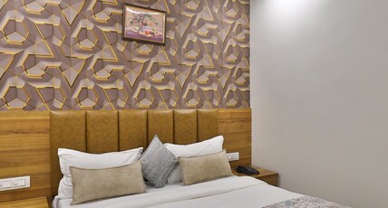 Hotel Red Rose,Ahmedabad Room Type - Classic Room
