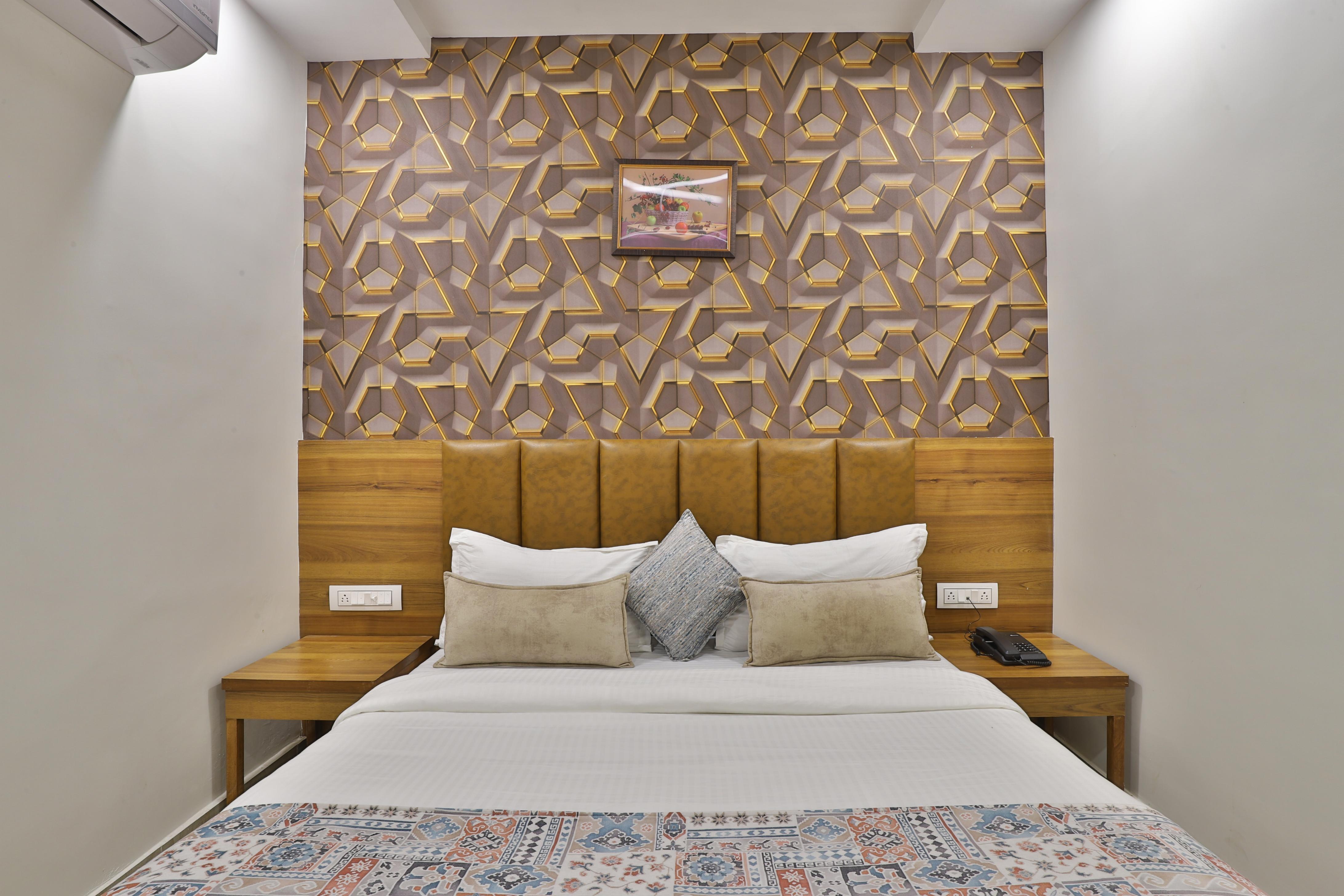 Hotel Red Rose,Ahmedabad - Tap to explore photos