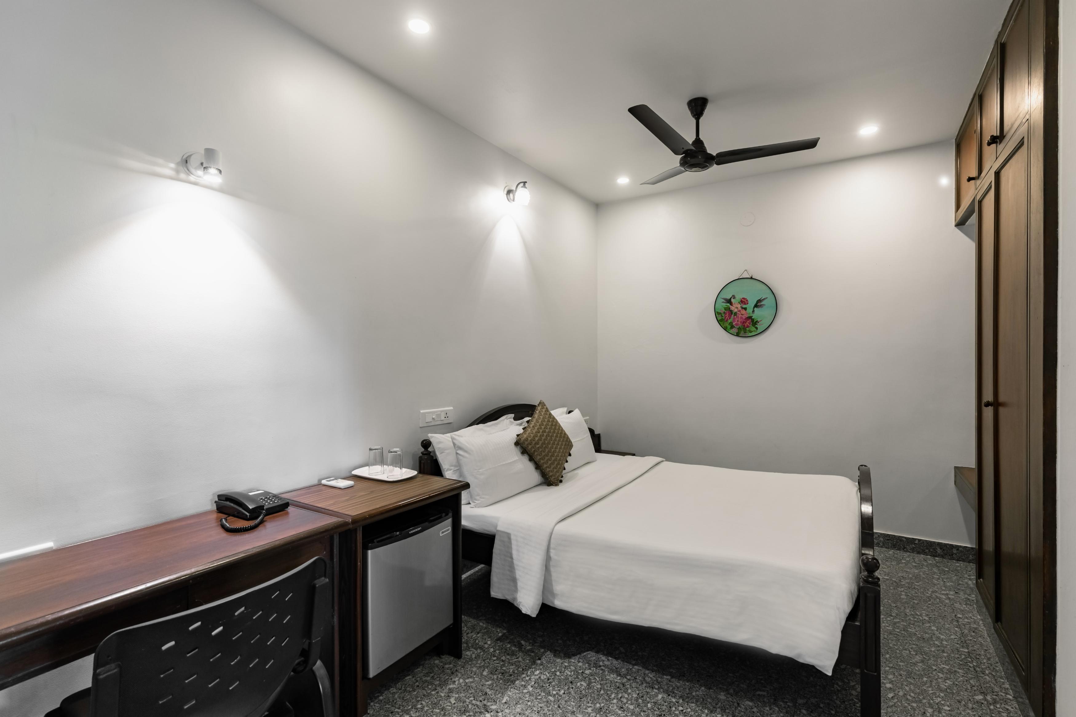 Executive Inn - A boutique Hotel - Tap to explore photos
